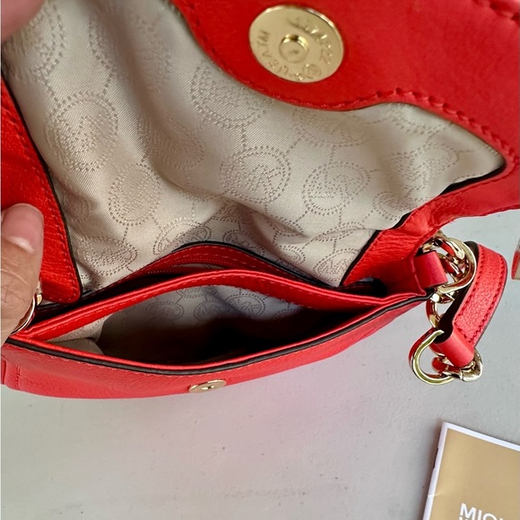 MICHAEL KORS BEDFORD CROSSBODY/SHOULDER LEATHER BAG. - Picture 14 of 16